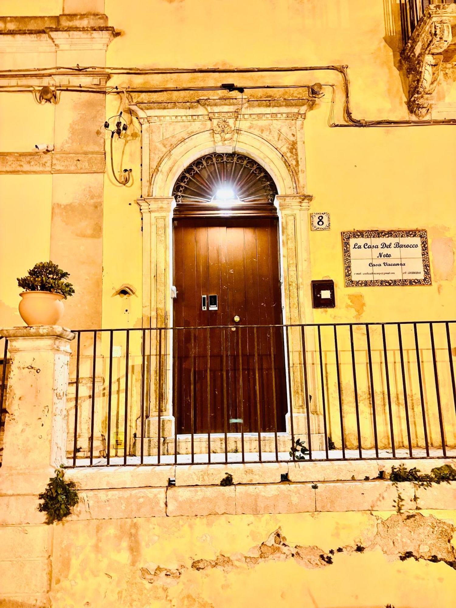 מלון נוטו La Casa Del Barocco מראה חיצוני תמונה