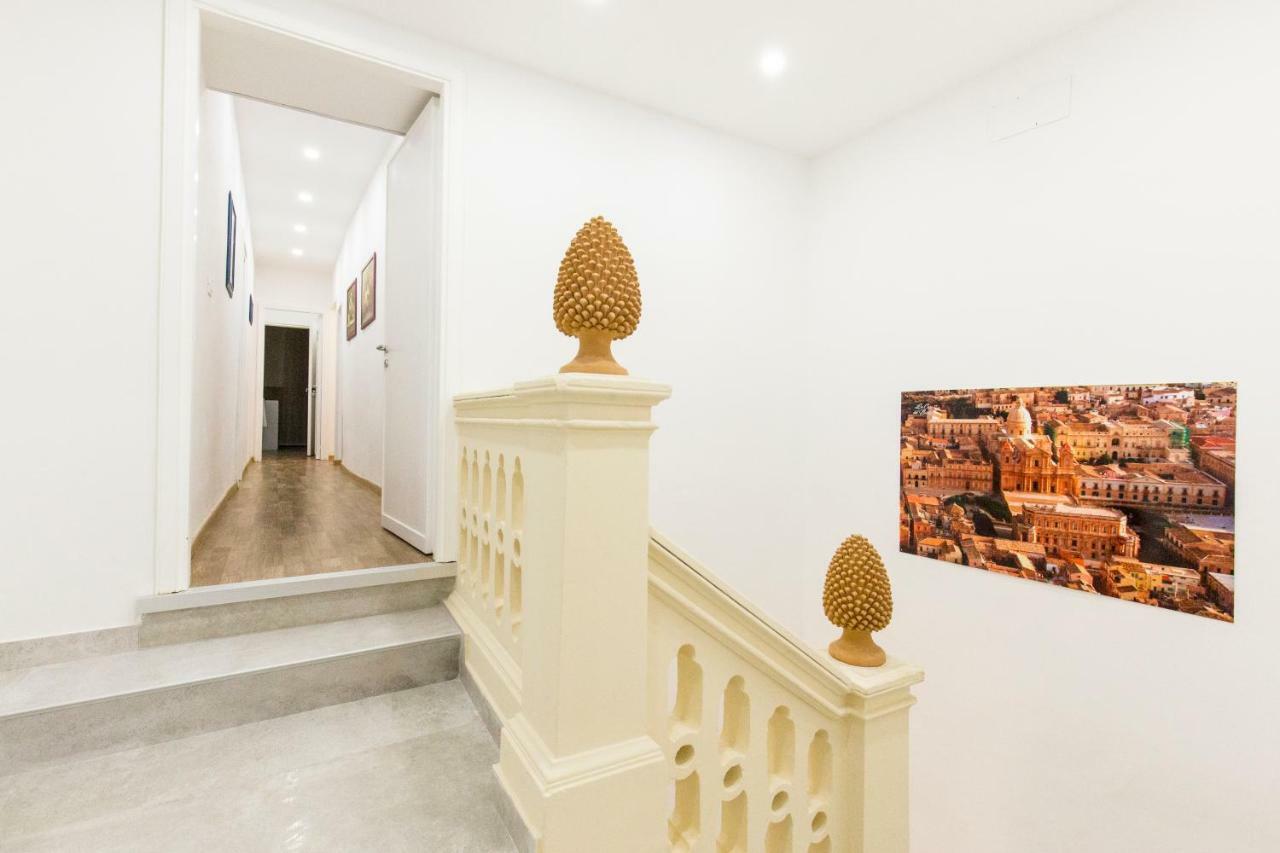 מלון נוטו La Casa Del Barocco מראה חיצוני תמונה