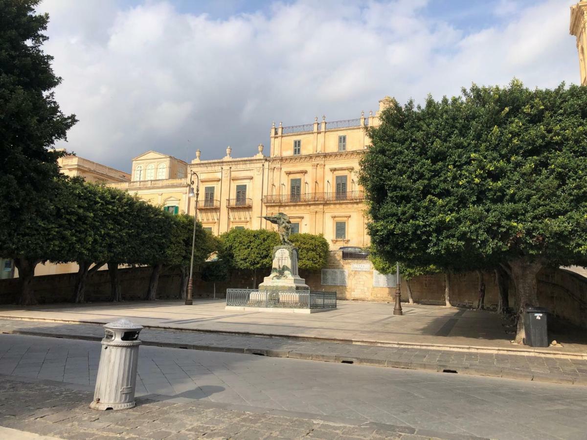 מלון נוטו La Casa Del Barocco מראה חיצוני תמונה