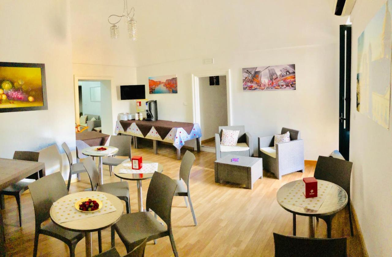 מלון נוטו La Casa Del Barocco מראה חיצוני תמונה