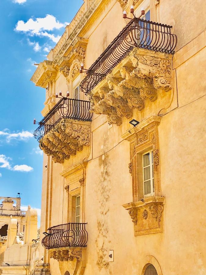 מלון נוטו La Casa Del Barocco מראה חיצוני תמונה